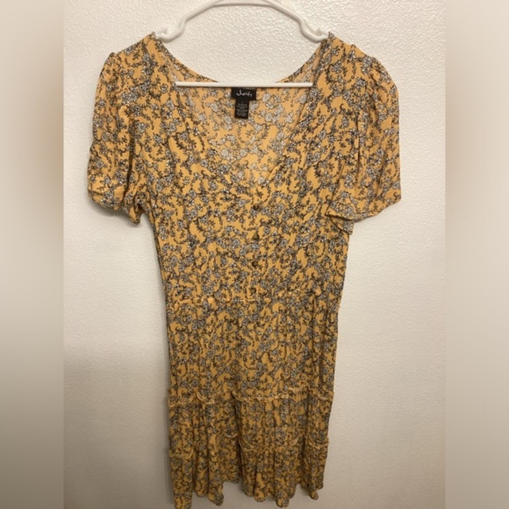 Justify yellow floral juniors dress - Picture 2 of 6